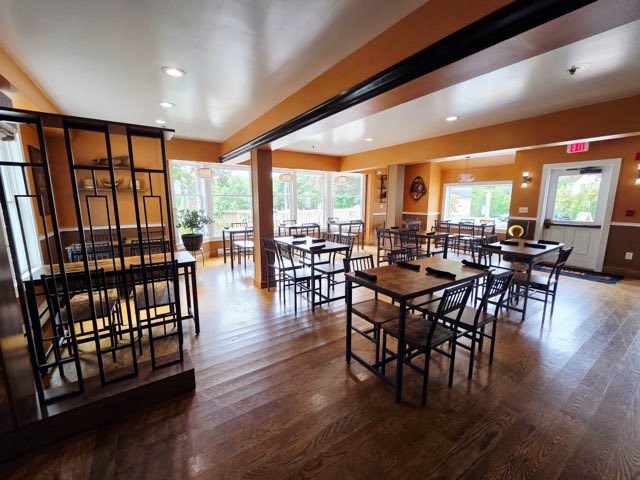 Inside Sweet Rice Thai Kitchen — view 5